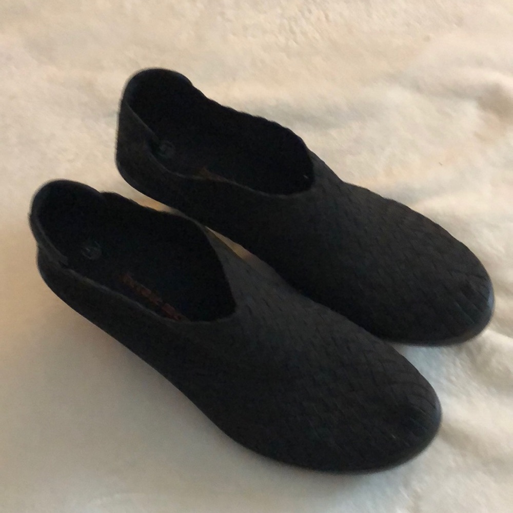 Bernie Mev Chesca pumps